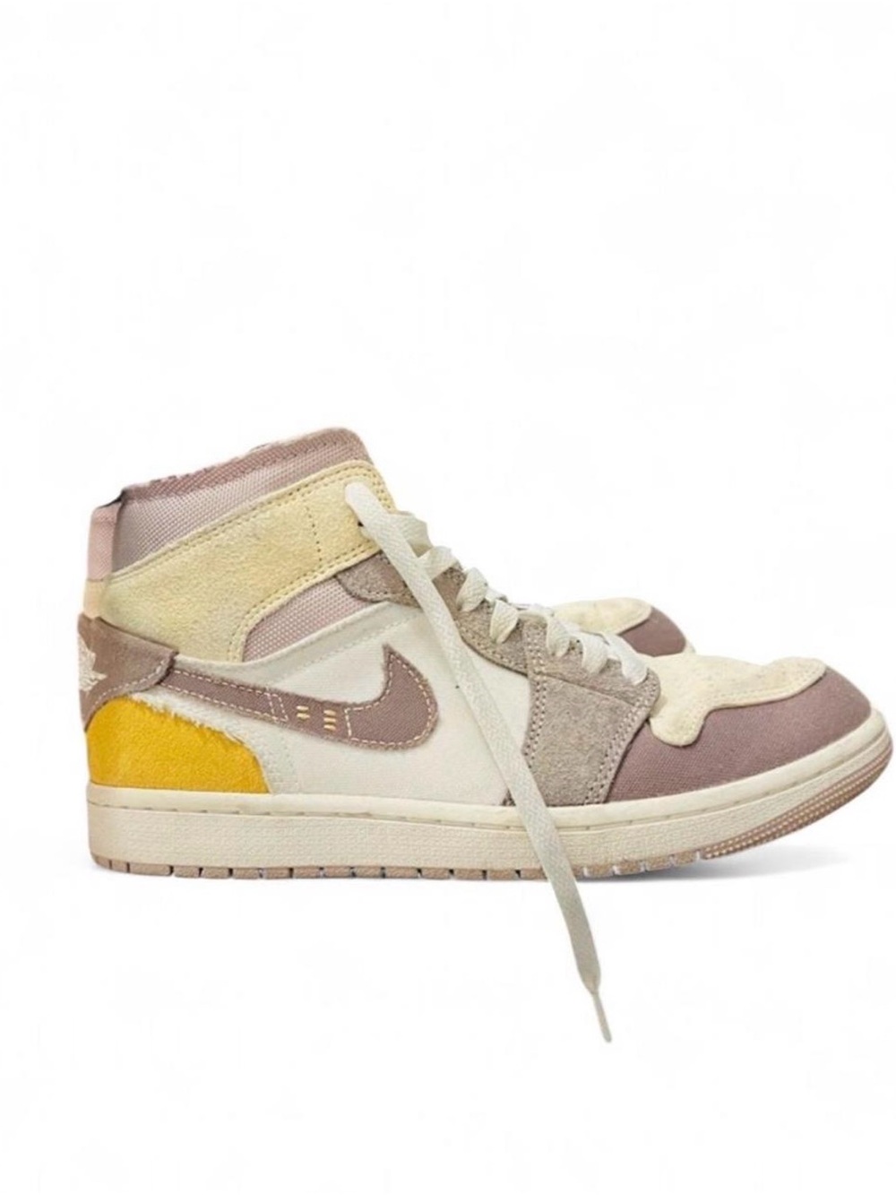 Air Jordan 1 Mid SE Craft 'Inside Out - Taupe Haze‘